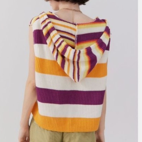 BDG Reid Hooded Sweater Vest Size XS Knit Cropped Oversized Beach Boho - Picture 1 of 8
